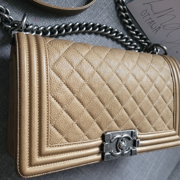 ✨Chanel Boy bag✨ - Picture 2 of 10